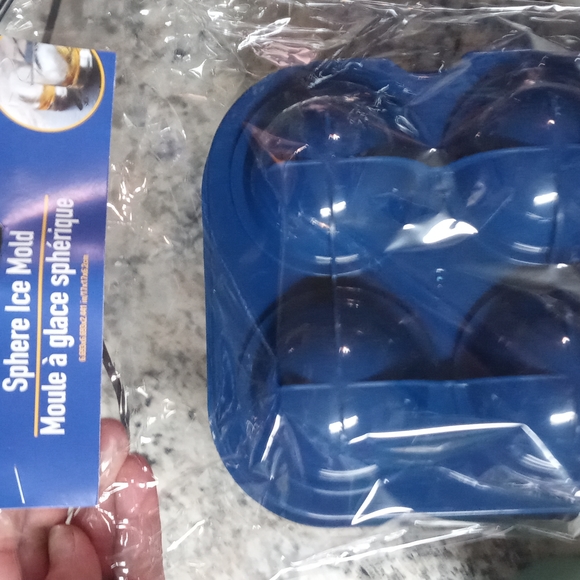 Sphere ice mold 2/$10 - Picture 2 of 5